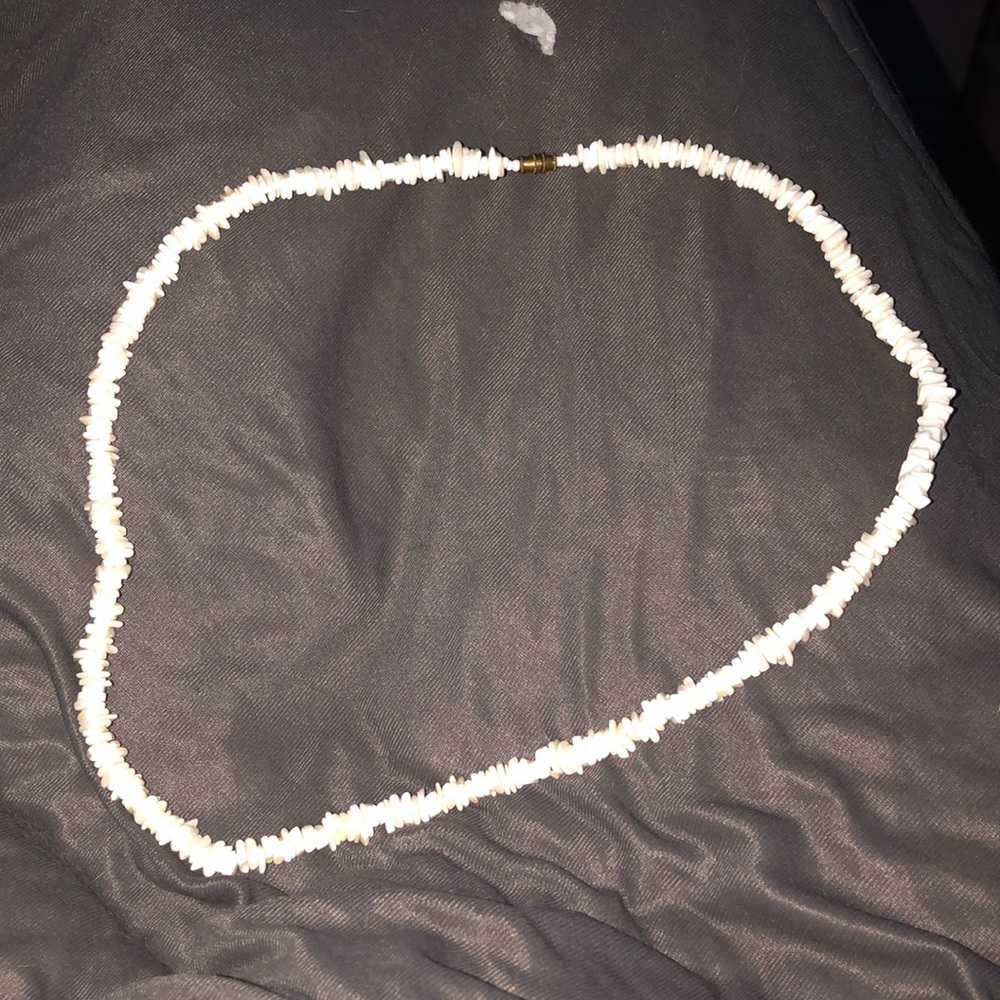 puka 🤍shell necklace 🏝